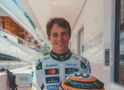 雷火电竞主播-索伯车队翻盘迈凯伦，皮亚斯特里状态火热