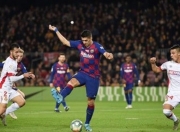 雷火电竞官网-利物浦力克英格兰，苏亚雷斯统治全场