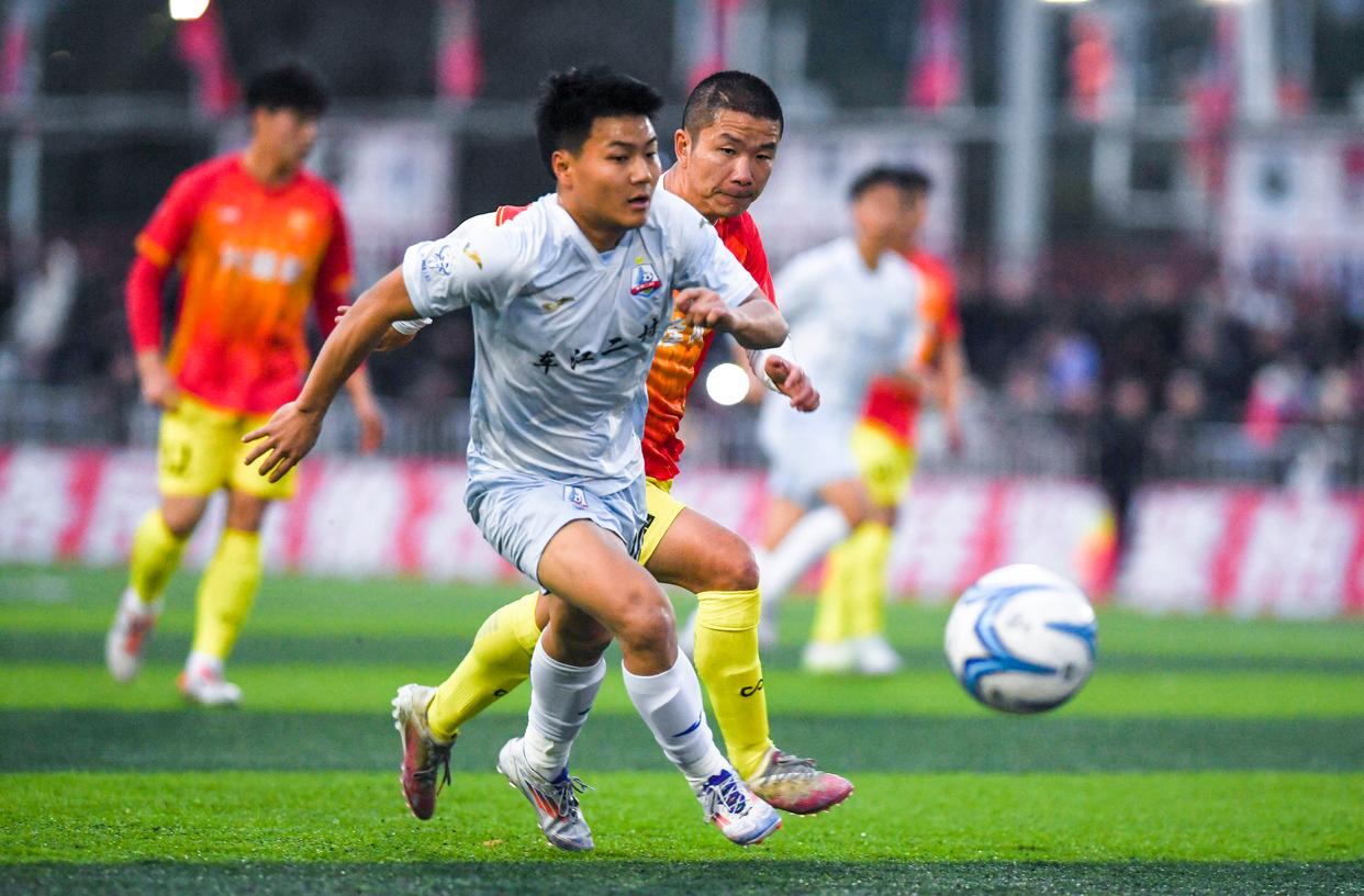 贵州队在比赛中成功晋级八强